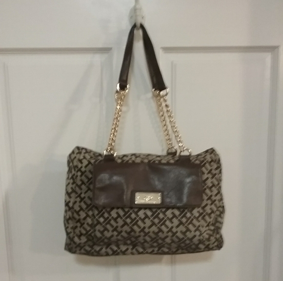 Tommy Hilfiger over shoulder brown logo bag - Picture 2 of 13